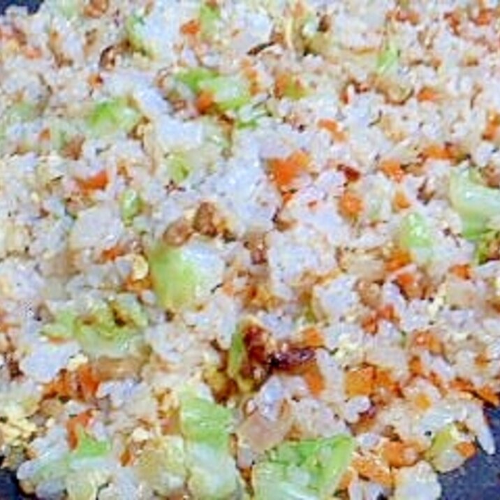納豆とキャベツのチャーハン